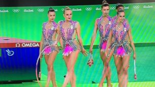 Rio 2016: le ginnaste della ritmica in pedana per l’esercizio che le ha qualificate per la finale delle Olimpiadi