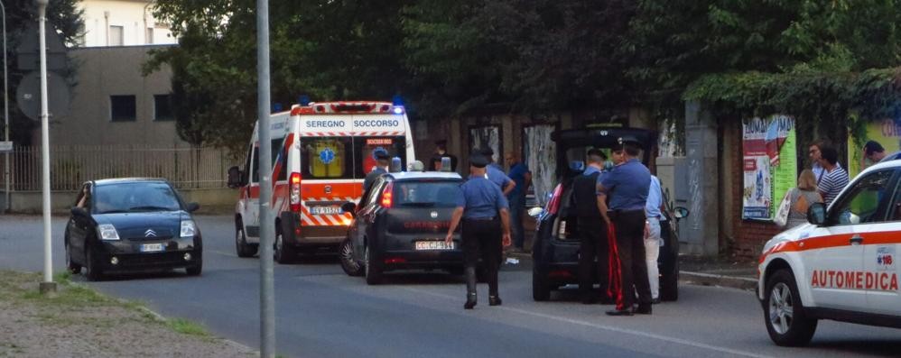 Seregno, una donna ferita a colpi di pistola in via Gramsci - foto Terraneo