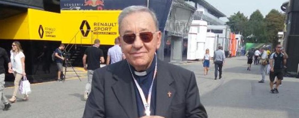 Don Sergio Mantovani in autodromo