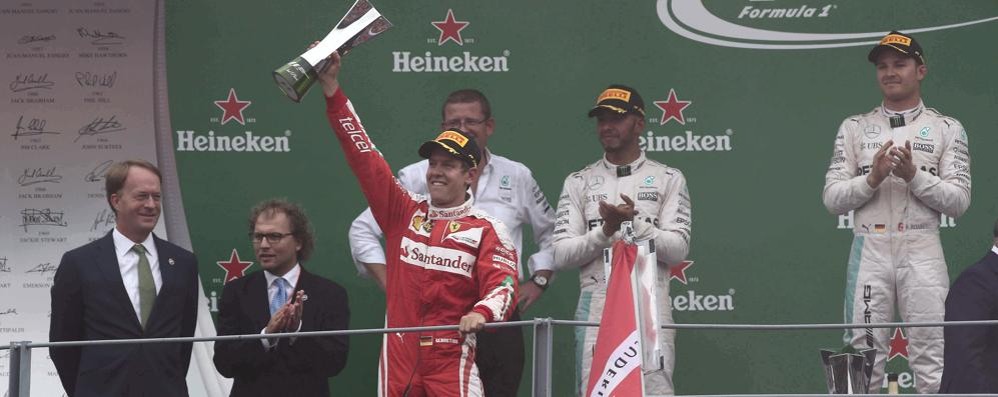 Vettel festeggia il terzo posto