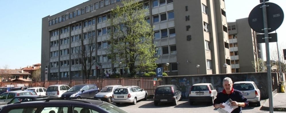 La sede dell’Inps di Monza