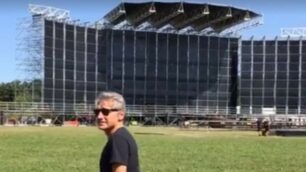 Monza, Ligabue in visita al parco dove si sta allestendo il palco del Liga Rock Park