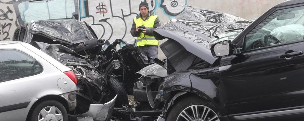 Quel che è rimasto della Citroen C1 dopo la tragica carambola del 22 marzo 2015