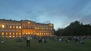 Monza, un’immagine suggestiva della Villa reale e dei Giardini