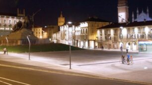 Piazza Trento e Trieste in un’immagine serale