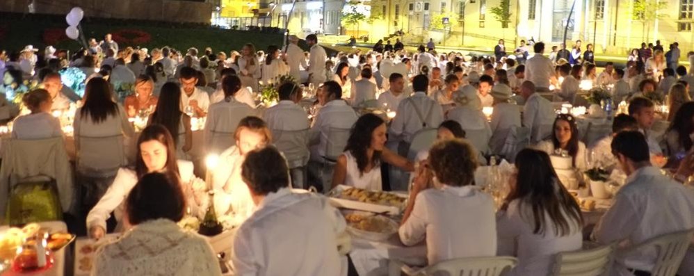 MONZA cena in bianco