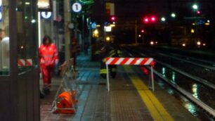 I soccorritori alla stazione di Seregno - foto Edoardo Terraneo