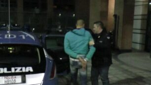 Un arresto della polizia durante l’operazione Speed 2 del 2015