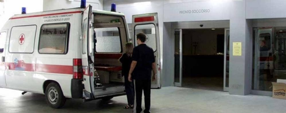 Un'ambulanza in pronto soccorso