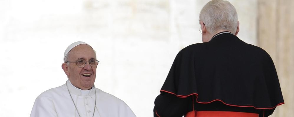 Papa Francesco con l’arcivescovo di Milano, cardinale Angelo Scola