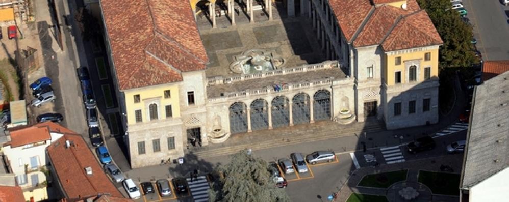 Un veduta area del Tribunale di Monza e piazza Garibaldi