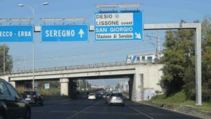 Il ponte ferroviario sulla Valassina  a Lissone