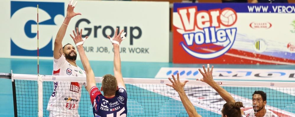 Volley, il Gi Group Team a muro su Juantorena nella prima partita di Superlega contro la Lube