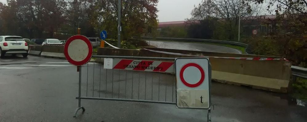Cesano Maderno, la chiusura del ponte di via Manzoni sulla Milano-Meda