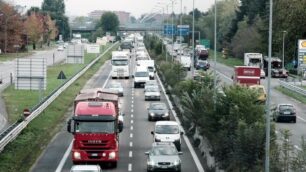 Milano-Meda fra Paderno e Varedo - foto d’archivio