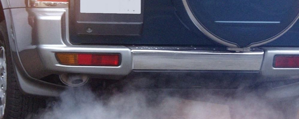 Monza - L'inquinamento atmosferico causato dai gas di scarico delle auto