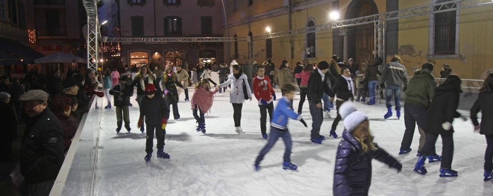 Monza Pista pattinaggio in piazza San Paolo