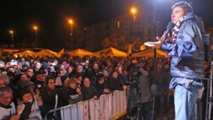 Alessandro Di Battista in piazza Cambiaghi