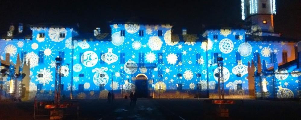 Palazzo Borromeo a Cesano Maderno vestito a festa per Natale