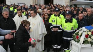 I funerali della piccola Elena