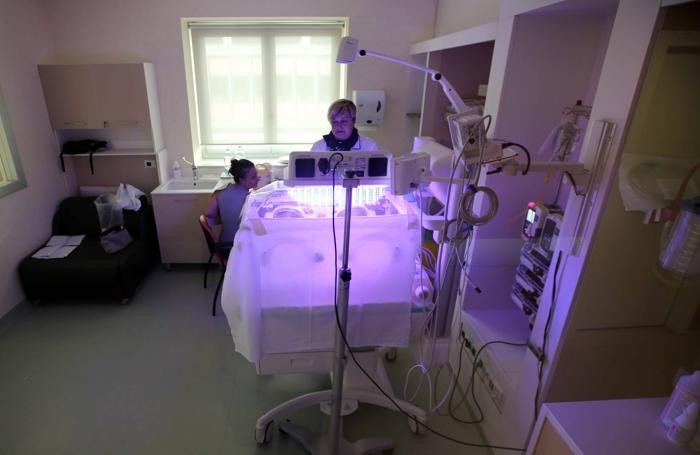 Monza Ospedale san Gerardo Fondazione Ospedale della mamma e del bambino Apertura del nuovo reparto di neonatologia all avanguardia in europa per spazi e controlli a distanza delle strutture a disposizione dei nuclei familiari
