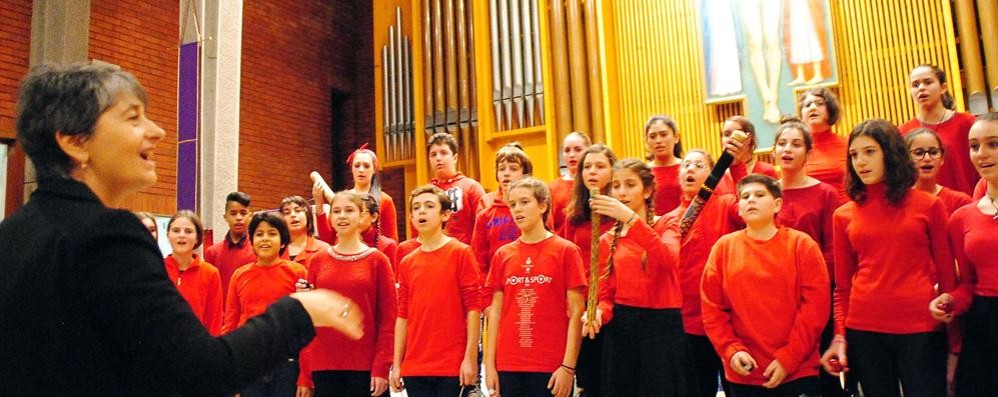 Il coro “I coriandoli” nell’incantevole esibizione di sabato sera a Lissone