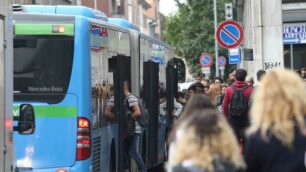 Un autobus di linea a Monza