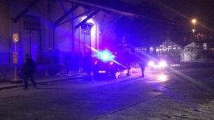Controlli dei carabinieri alla stazione di Monza