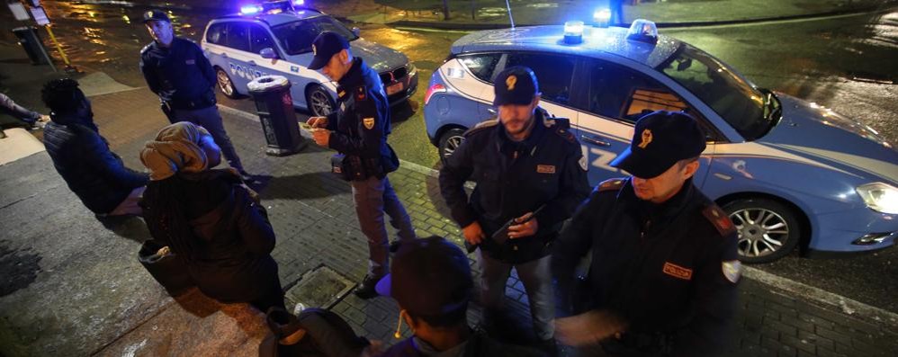 Monza Stazione Fs Controlli polizia di stato