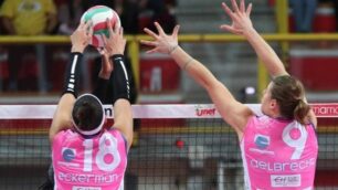 Volley, Saugella Team Monza a muro