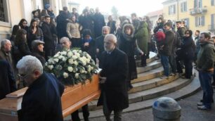 Carate, i funerali di Agnese Longoni