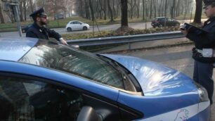 Una volante della polizia di stato di Monza