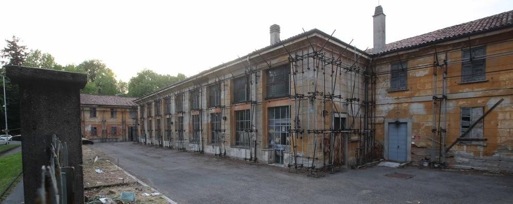 Monza Villa reale Edificio ex scuola Borsa