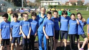 Emanuela Specchio con i ragazzi dell’Athletic Villasanta - foto dal sito internet della società