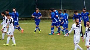 Calcio, serie D: l'esultanza del Seregno dopo il gol di Szekely