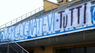 Calcio, in tribuna al Ferruccio di Seregno lo striscione con la scritta "Vergognatevi tutti"
