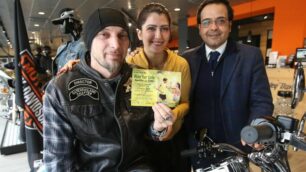 L’ex portiere del Milan Christian Abbiati con Beatrice Di Virgilio e Fabio Latella, direttore commerciale del Cittadino