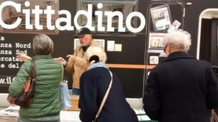 Il camper del Cittadino in piazza il gioevedì a Monza: la redazione mobile torna in piazza Roma, sotto l’arengario