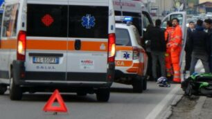 Incidente auto moto a Lentate sul Seveso domenica pomeriggio - foto Terraneo