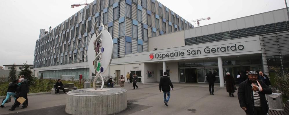 L’ingresso dell’ospedale San Gerardo