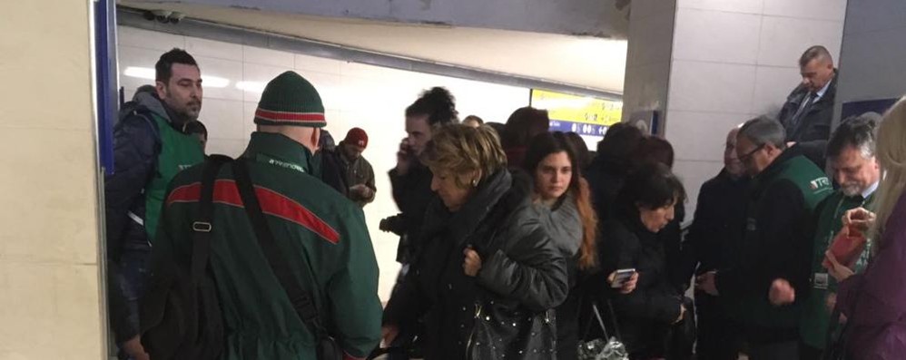 Monza, controlli Trenord stazione