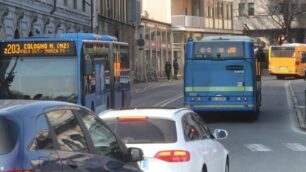 Monza Autobus via Manzoni