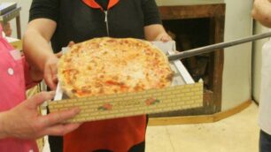 Una pizza d’asporto