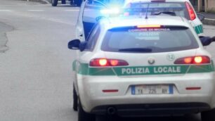 Il 42enne è stato fermato dalla polizia locale in largo Mazzini