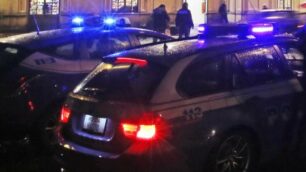 Due volanti della polizia
