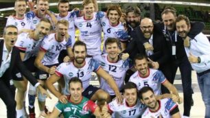 Volley, il selfie con cui il Gi Group aveva festeggiato a novembre la vittoria a Modena