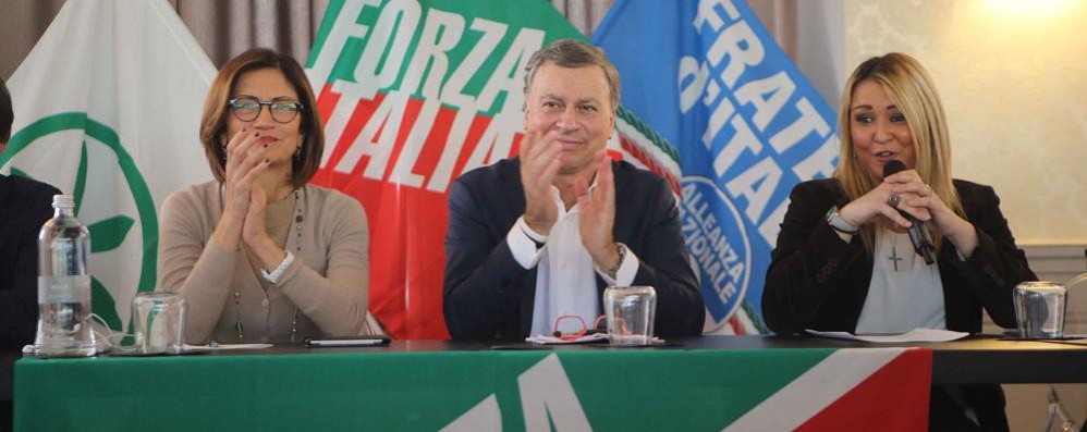 Dario Allevi con Mariastella Gelmini e Martina Sassoli