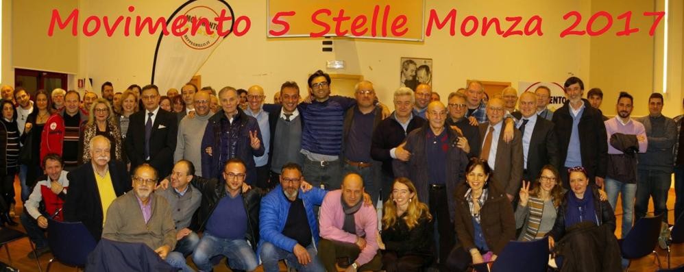 Foto di gruppo per M5S