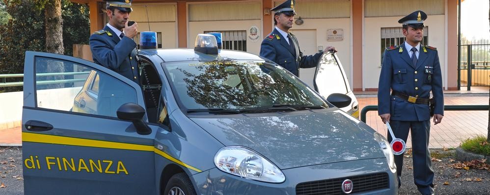 Una pattuglia della Guardia di finanza