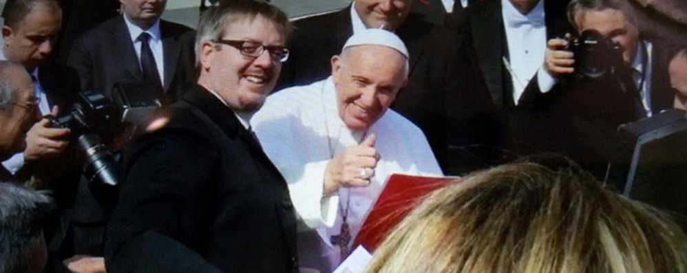Il Cittadino da Papa Francesco: il direttore Davide Perego consegna il numero speciale